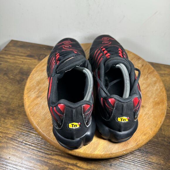 Nike Air Max Plus Bred Black Red Shoes‎ Mens Size 11 CU4864-001 - Picture 4 of 8